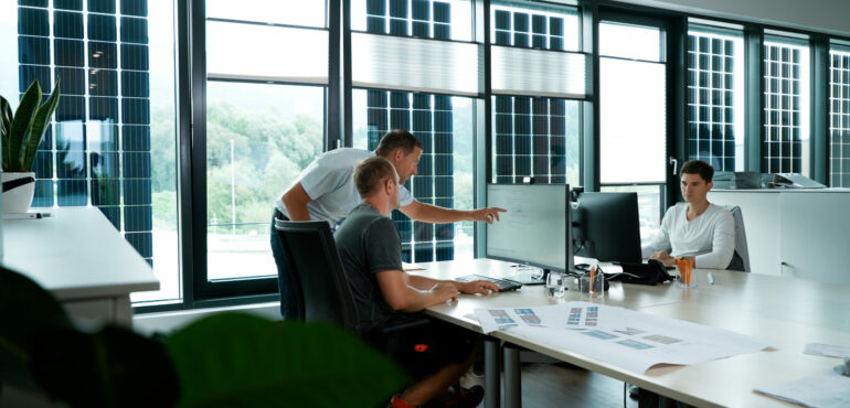 Vivatro - Die Photovoltaik Spezialisten