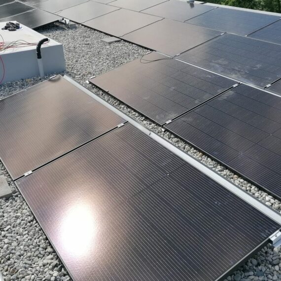 Photovoltaik am Falchdach mit Südaufständerung