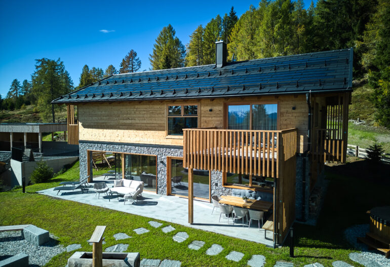 Vivatro Referenz Indachlösung Prefa (c) www.fenderchalets.at